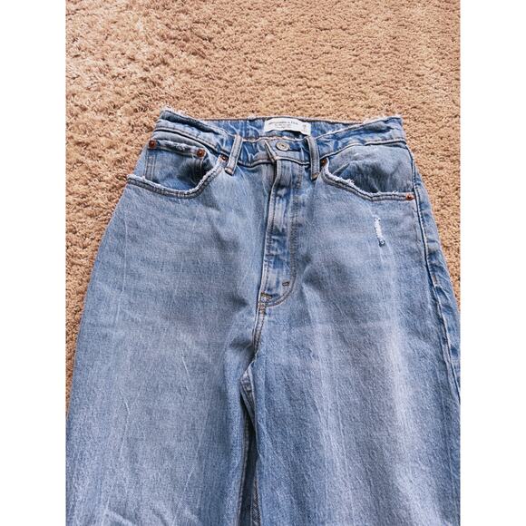 Abercrombie & Fitch Curve Love Ultra High Rise 90s Straight Jeans 2R 30" Classic - Picture 7 of 9